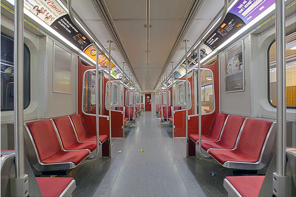 Tàu điện ngầm tại Toronto, Canada