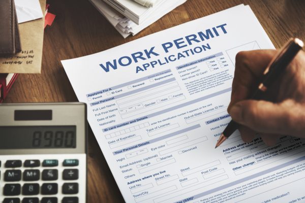Canada cấp Work Permit cho người thân của lao động nước ngoài theo chính sách tạm thời mới